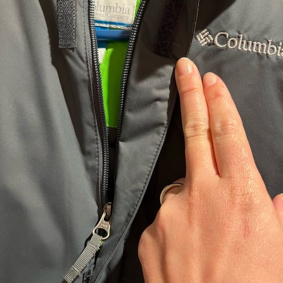 Boys Columbia ski jacket - Picture 5 of 6